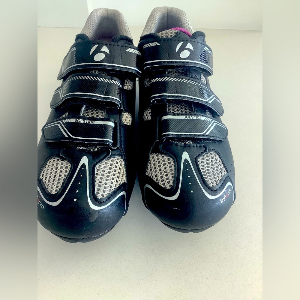 Bontrager Solstice Women's Cycling Spin Shoes Shimano sm-sh51 Spd cleats US 8.5